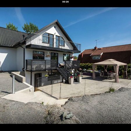 Lagenhet I Villa Pa Fornudden Tyreso Exterior photo